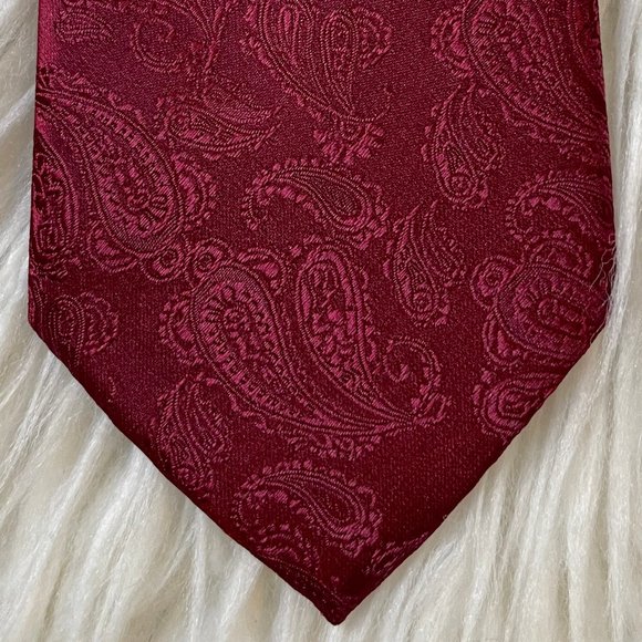 100% Silk Neck Tie - Dark Red Paisley Print - Picture 1 of 7